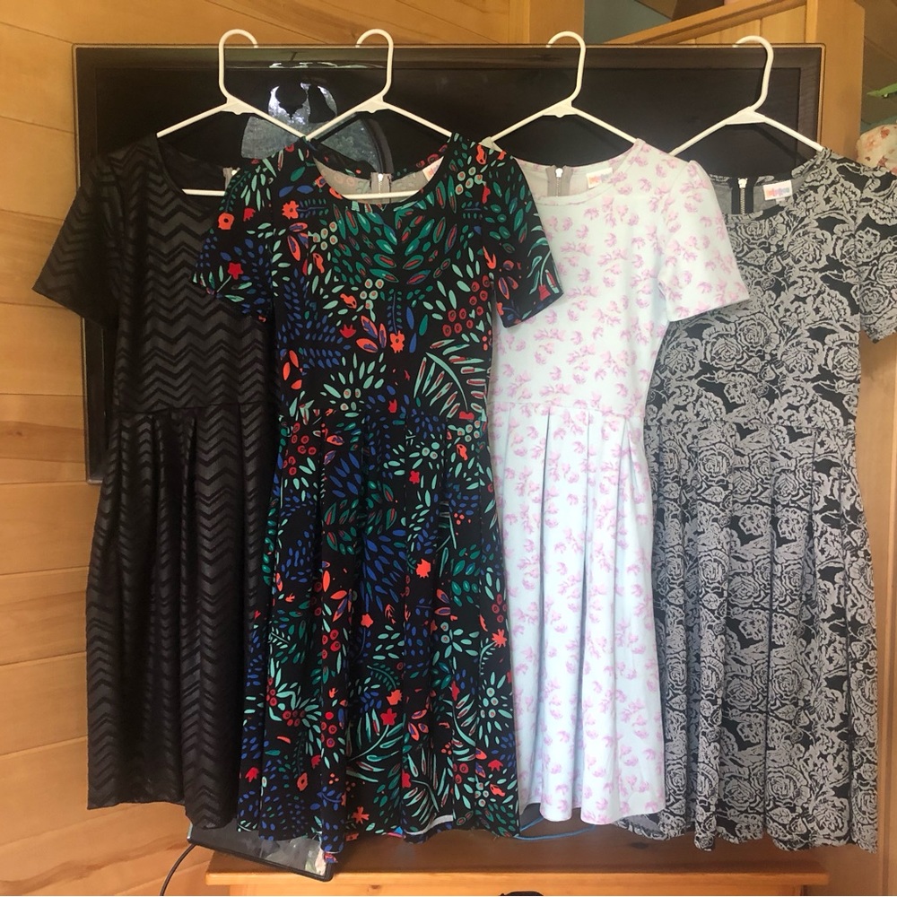 Lularoe dress. Size XS. Mint green and purple. Has pockets!